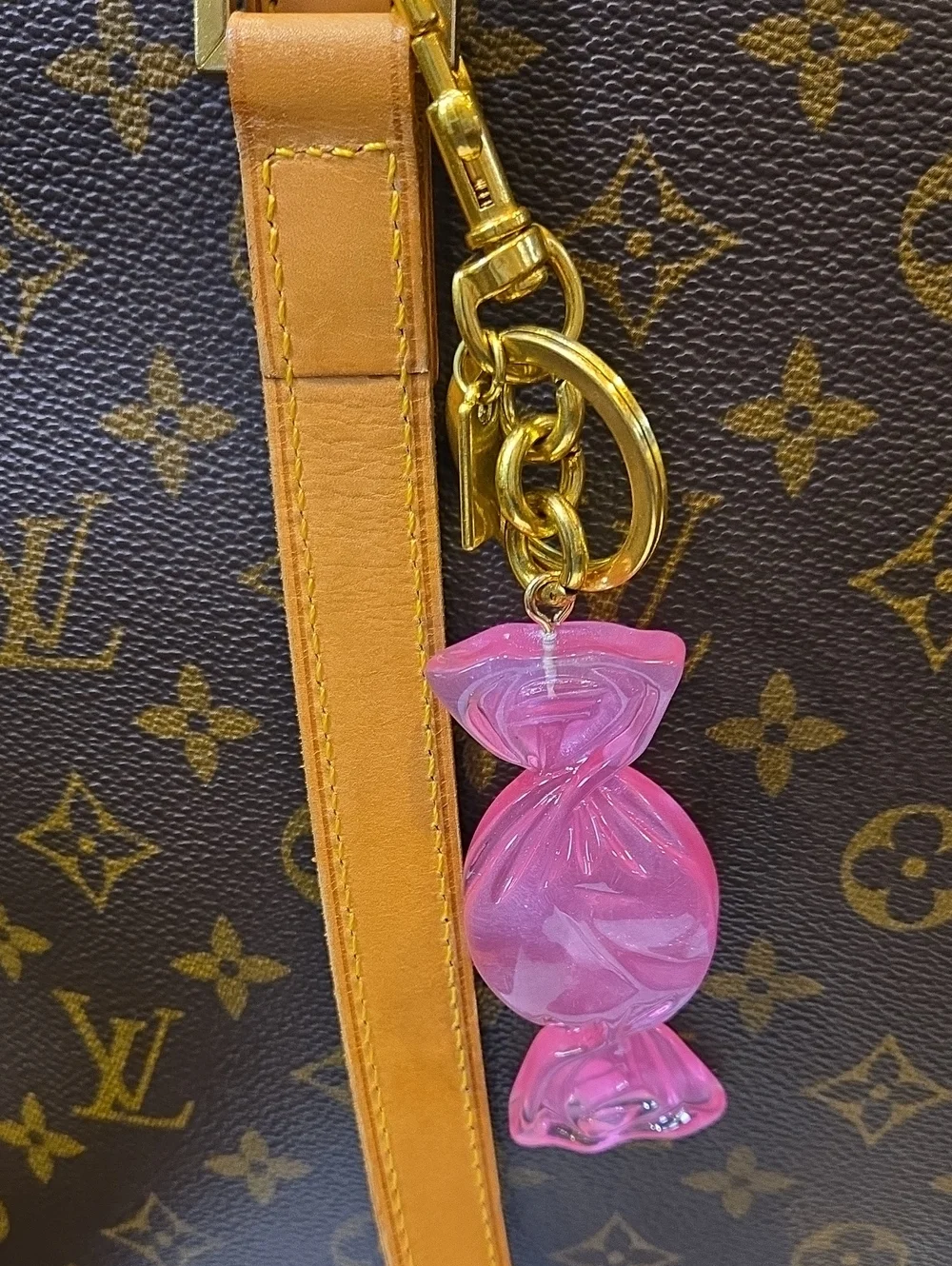 NWOT - Statement CANDY Charm / Key Holder